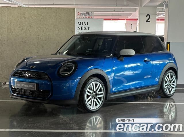 Mini Cooper C 4세대 Classic, 2025 1