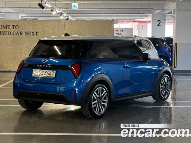 Mini Cooper C 4세대 Classic, 2025 2