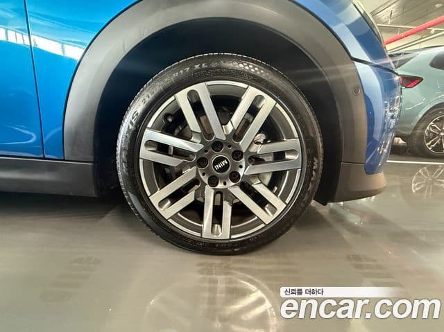 Mini Cooper C 4세대 Classic, 2025 все фото