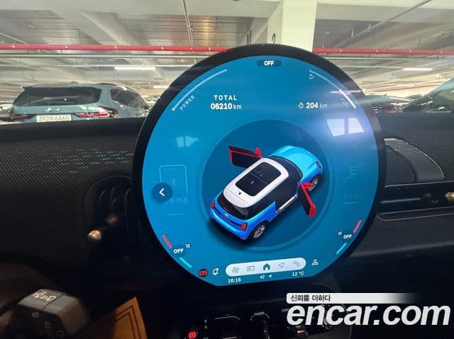 Mini Cooper C 4세대 Classic, 2025 8