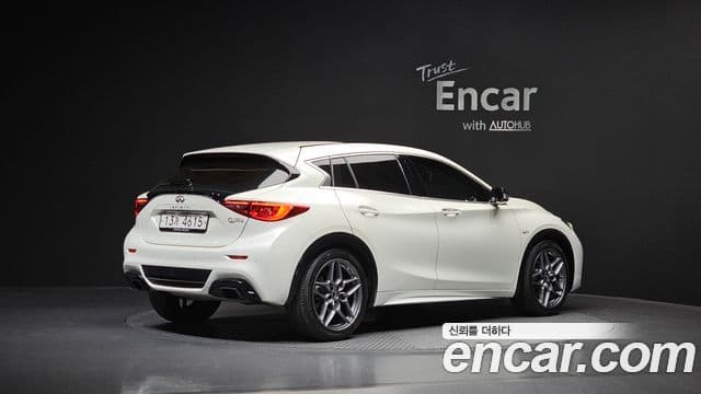 Infiniti Q30 Premium, 2017 2