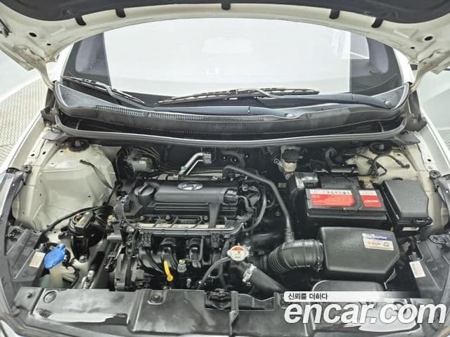 Hyundai Accent(новый кузов / новое поколение) 1.4 VVT Smart, 2016 6