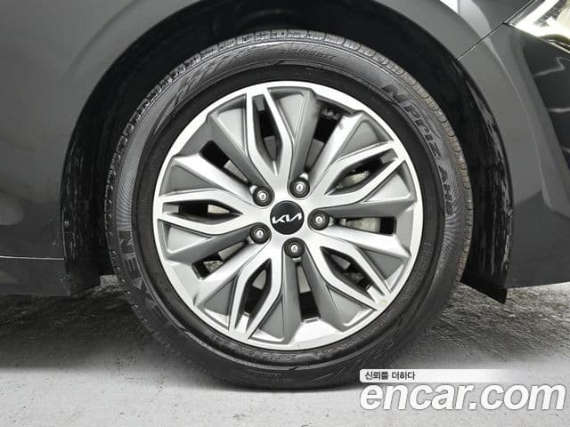 Kia K5 гибрид 3세대 Noblesse, 2023 все фото