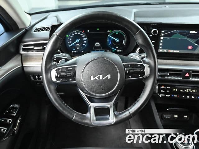 Kia K5 гибрид 3세대 Noblesse, 2023 13