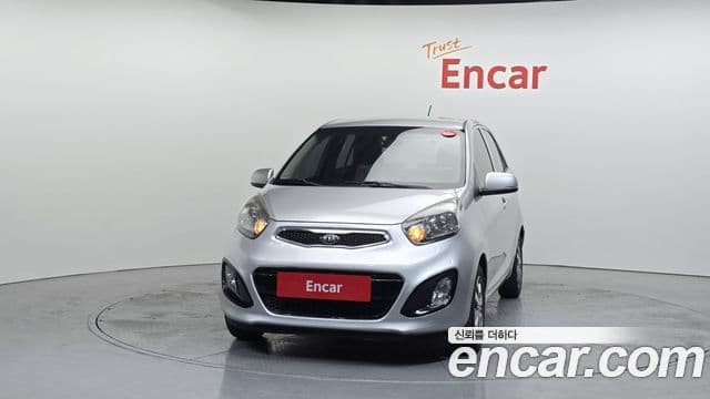 Kia All New Morning Deluxe Trendy, 2014 3