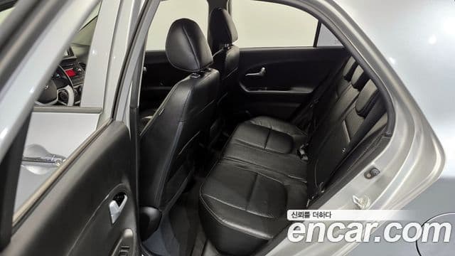 Kia All New Morning Deluxe Trendy, 2014 20