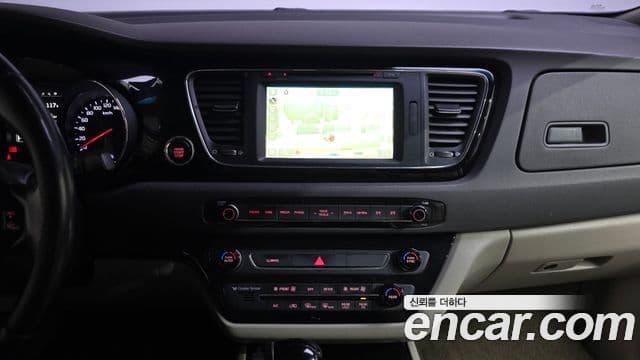 Kia All New Carnival Noblesse, 2016 14