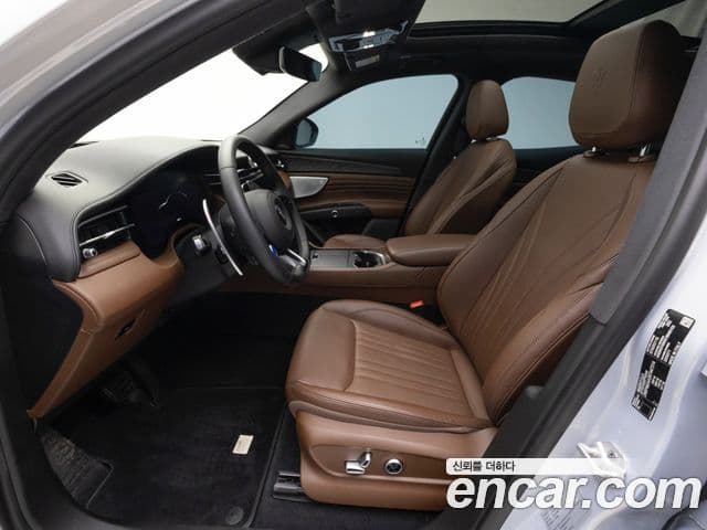 Maserati Grecale 2.0 AWD GT тип P, 2024 11