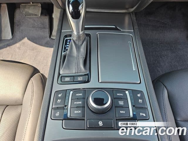Hyundai Genesis DH Premium, 2014 17