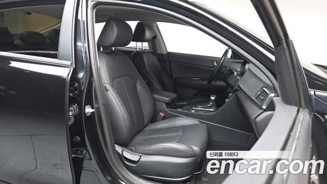 Kia K5 2세대 Prestige, 2016 10
