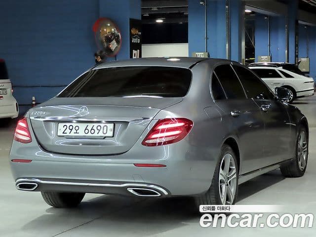 Mercedes-Benz E-класс W213 Avantgarde, 2019 4