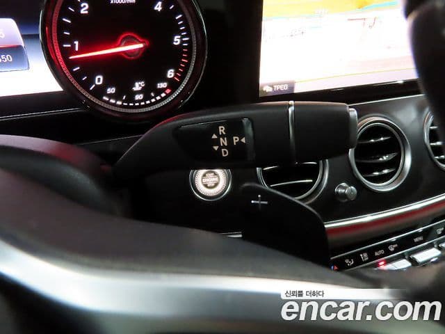 Mercedes-Benz E-класс W213 Avantgarde, 2019 13