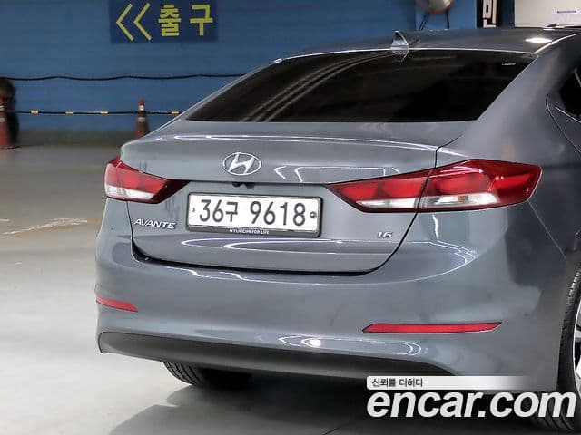 Hyundai Avante AD 1.6 GDI Value Plus, 2018 17