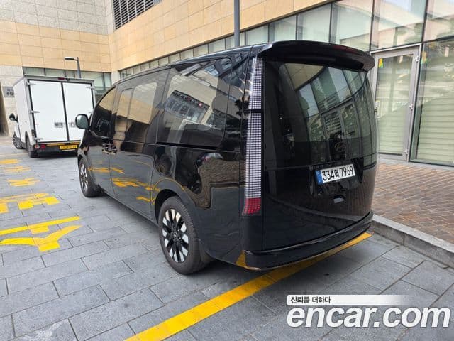 Hyundai Staria Inspiration, 2025 2
