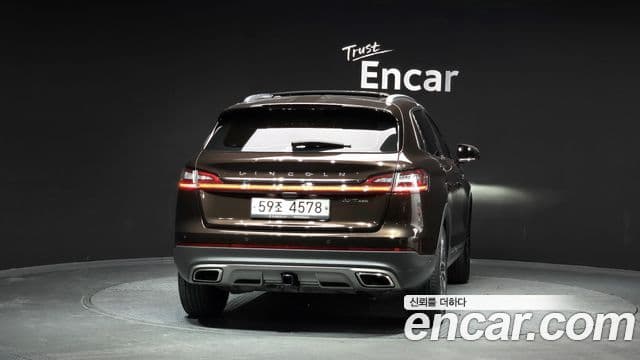 Lincoln Nautilus 1세대 2.7 Reserve AWD, 2019 4