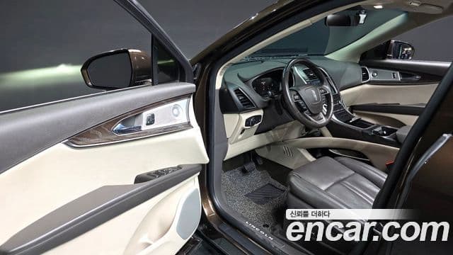 Lincoln Nautilus 1세대 2.7 Reserve AWD, 2019 11