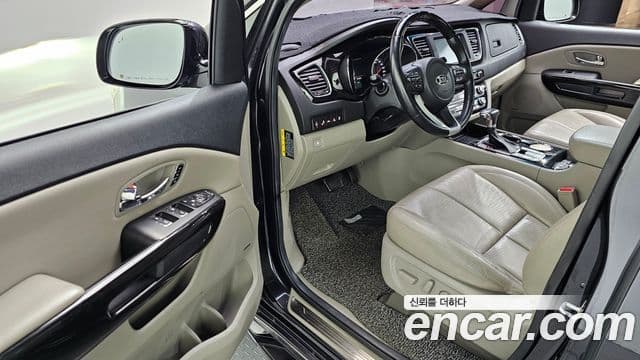 Kia The / новый New Carnival Special, 2019 11