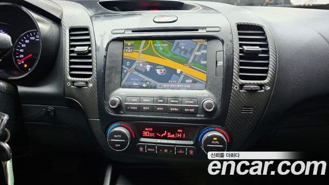 Kia K3 Luxury, 2013 14