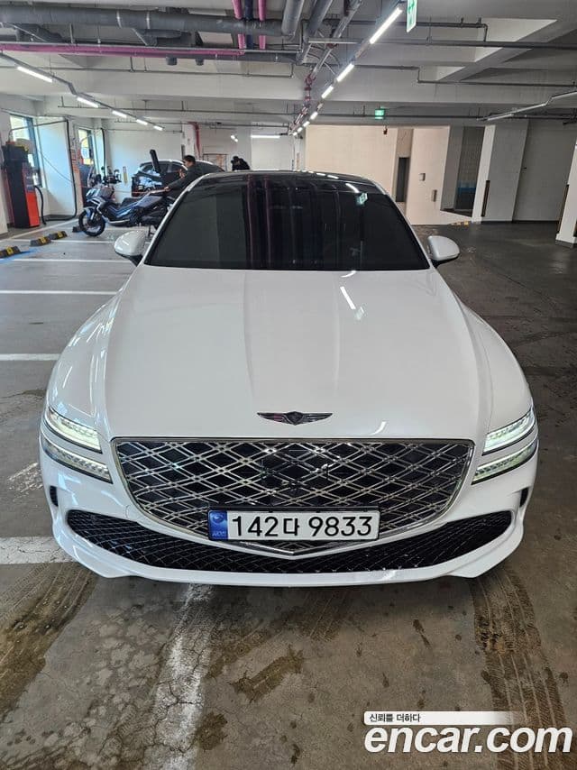 Genesis G80 (RG3) бензин 2.5 турбо AWD, 2025 1