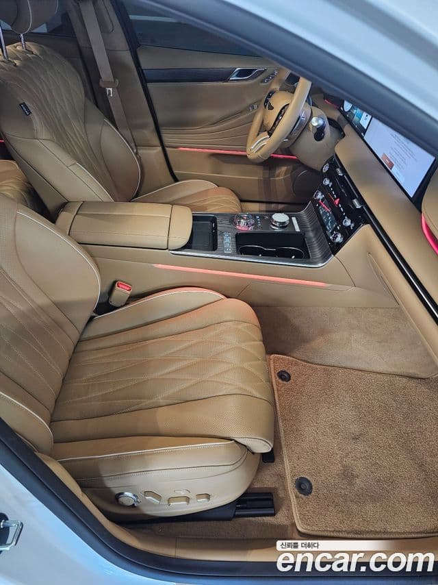 Genesis G80 (RG3) бензин 2.5 турбо AWD, 2025 11