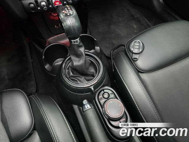 Mini Cooper D 3세대, 2015 9