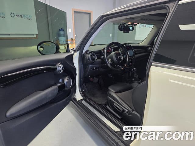 Mini Cooper D 3세대, 2015 10