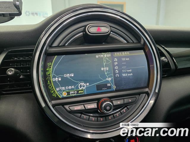 Mini Cooper D 3세대, 2015 12