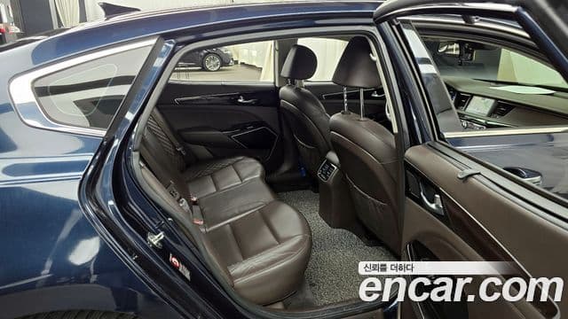 Kia All New K7 гибрид Noblesse, 2017 12