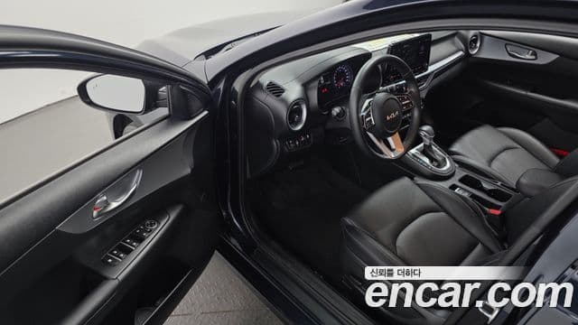 Kia The / новый New K3 2세대 Trendy, 2022 10