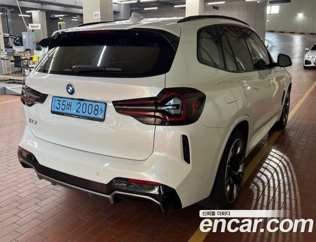 BMW iX3 M Sport, 2024 6