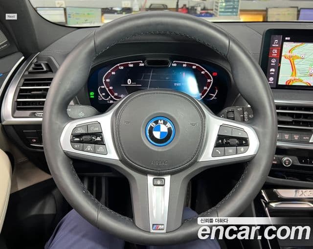 BMW iX3 M Sport, 2024 8