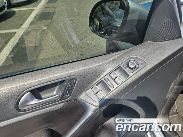 Volkswagen New Tiguan 5N, 2014 16