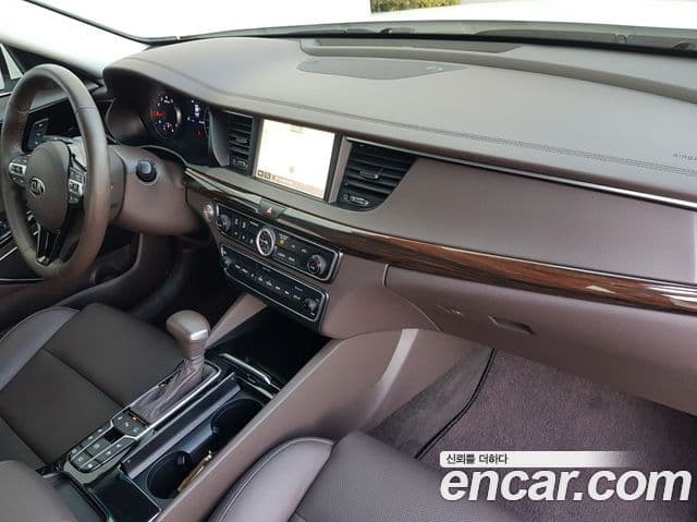 Kia All New K7 Noblesse, 2019 10