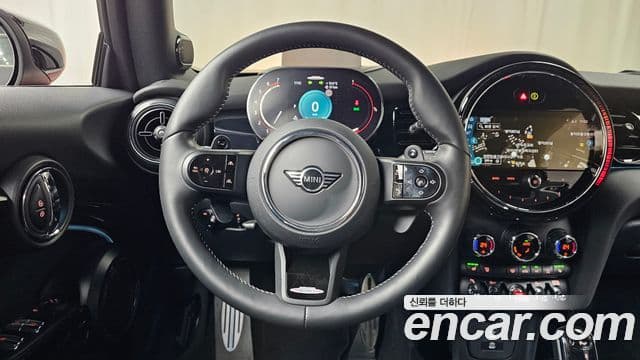 Mini Cooper S кабриолет 3세대, 2024 13