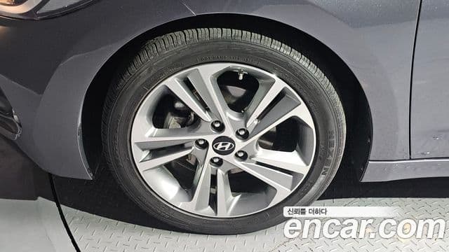 Hyundai Avante AD 1.6 GDI Value Plus, 2017 все фото