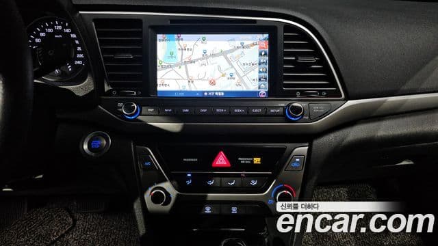 Hyundai Avante AD 1.6 GDI Value Plus, 2017 12