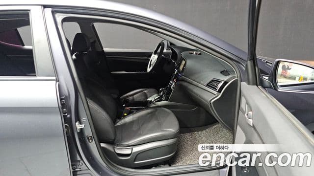 Hyundai Avante AD 1.6 GDI Value Plus, 2017 18