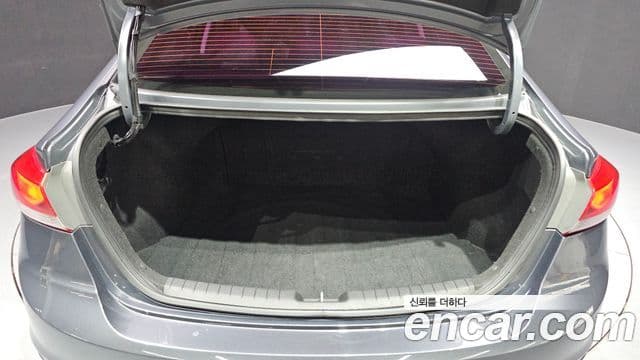 Hyundai Avante AD 1.6 GDI Value Plus, 2017 20