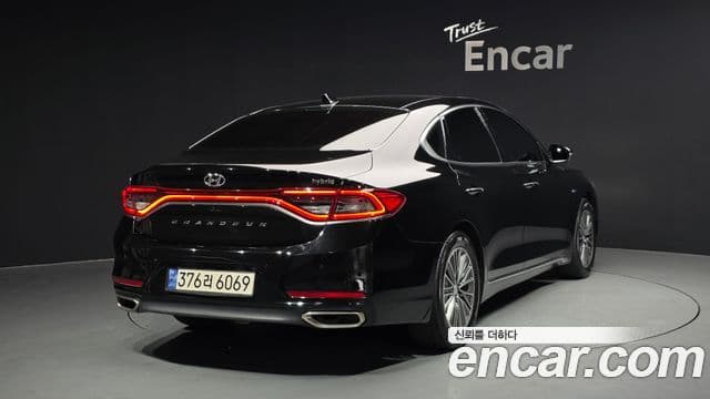 Hyundai Grandeur IG гибрид Special, 2018 2