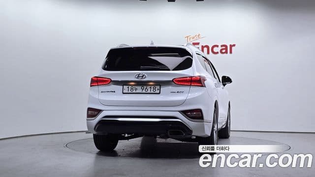 Hyundai Santa Fe TM Inspiration, 2019 4