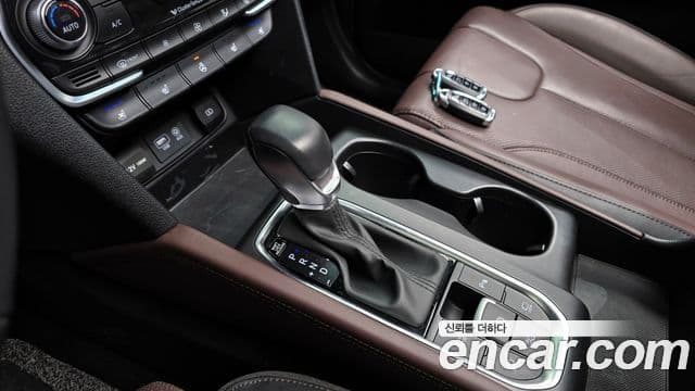 Hyundai Santa Fe TM Inspiration, 2019 9