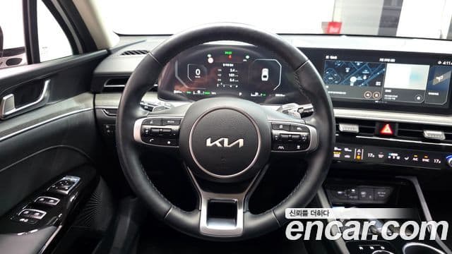 Kia The / новый New K5 гибрид 3세대 Noblesse, 2024 13