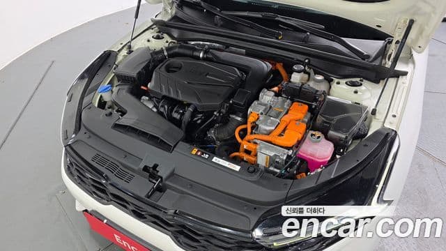 Kia K5 гибрид 3세대 Prestige, 2022 6