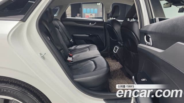 Kia K5 гибрид 3세대 Prestige, 2022 11