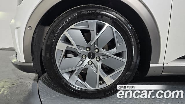 Genesis GV60 Standard, 2022 все фото