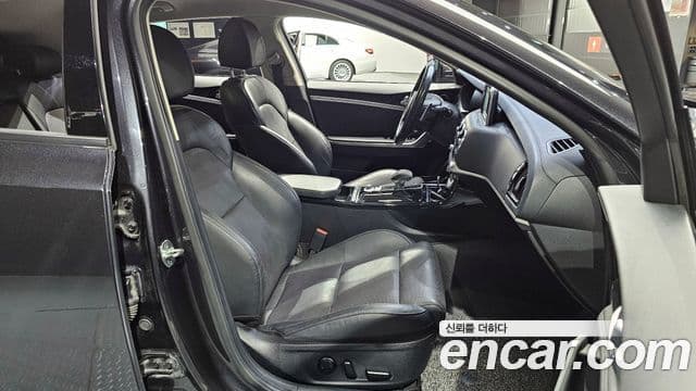 Kia 스팅어 Platinum, 2018 10