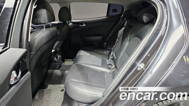 Kia 스팅어 Platinum, 2018 12