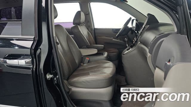 Kia Carnival R люксовая версия, 2014 10