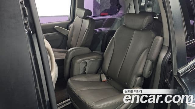 Kia Carnival R люксовая версия, 2014 12