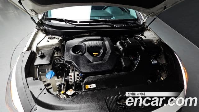 Hyundai LF Sonata 2.0 Smart, 2015 6